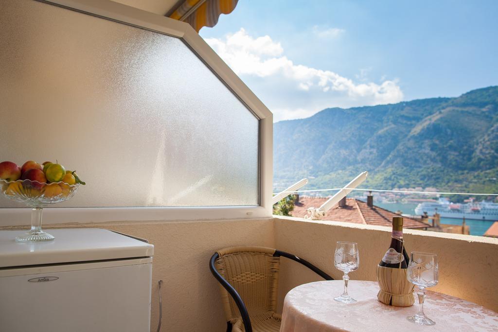 Apartments & Rooms Jelka Kotor Kültér fotó