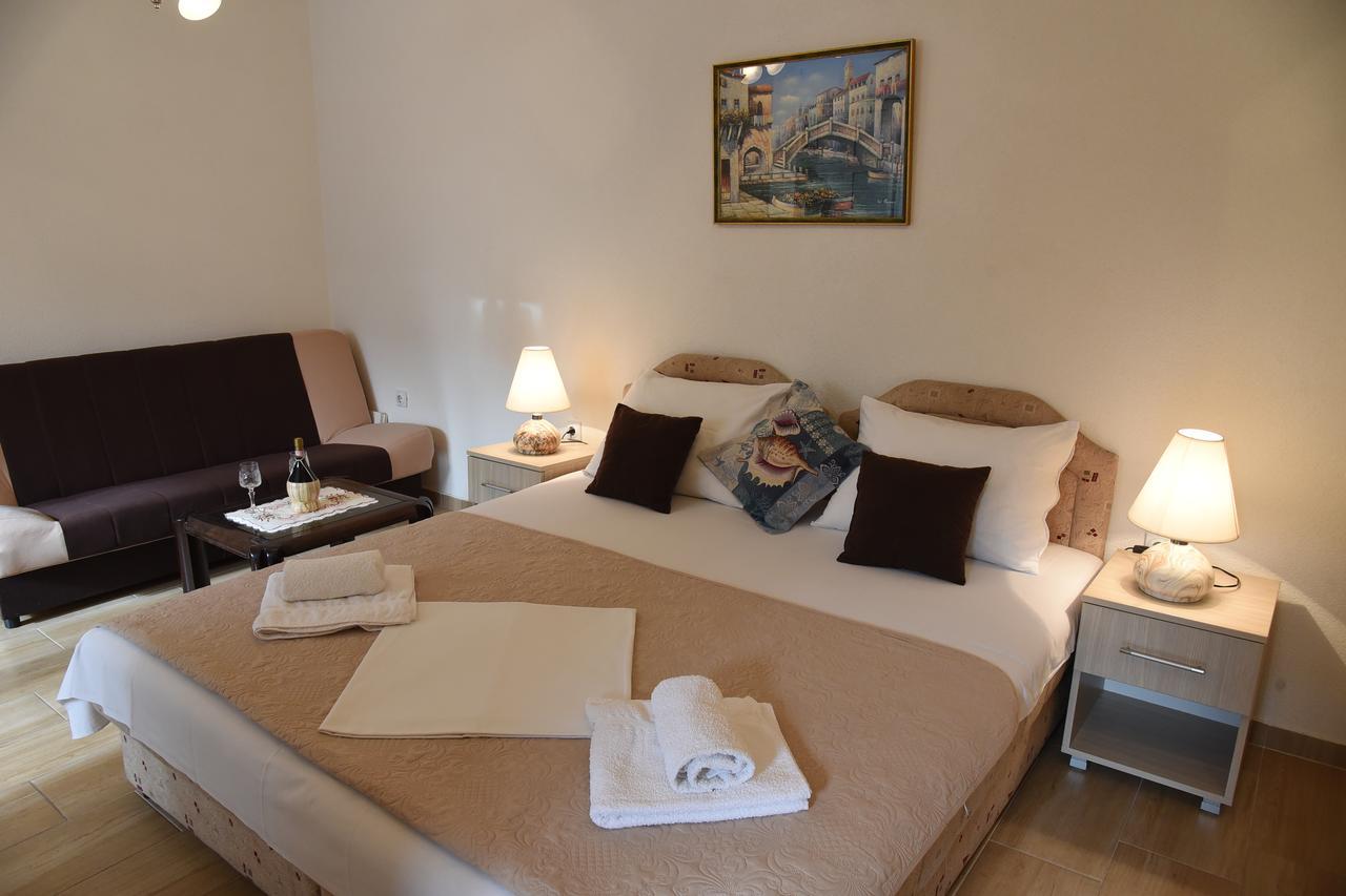 Apartments & Rooms Jelka Kotor Kültér fotó